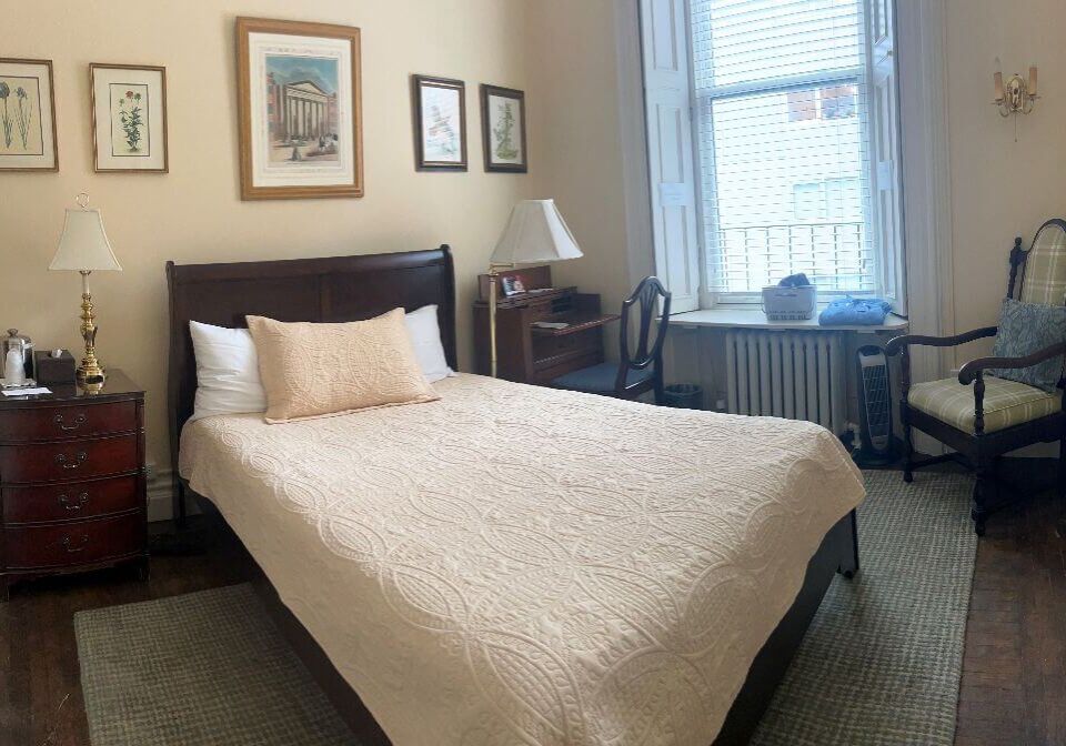 bed and breakfast room