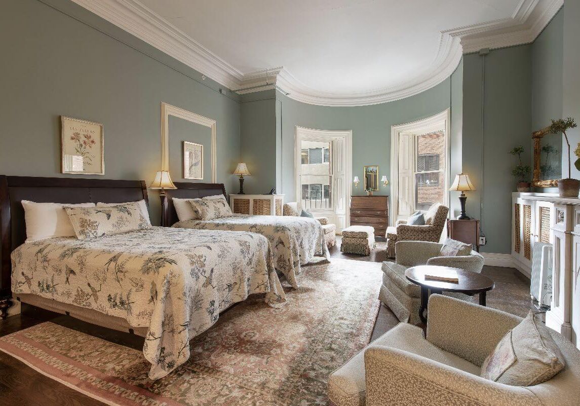 bed and breakfast room